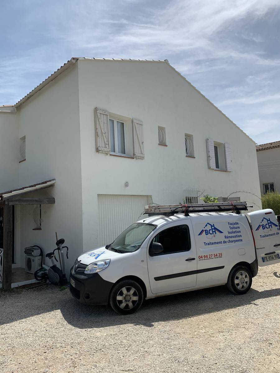 Peinture étanche et micro poreuse Var