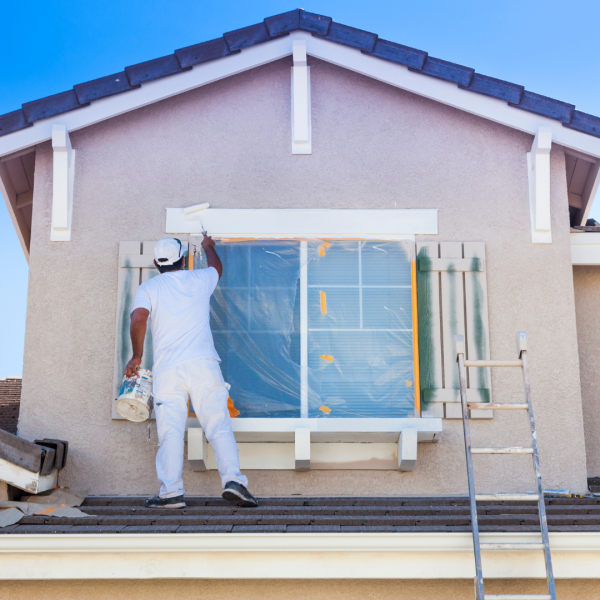 artisan façadier pour travaux de peinture extérieure sur façade à Sanary-sur-Mer Var