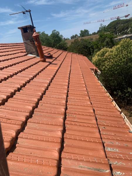 Rénovation de toiture avec remplacement de liteaux à Six Fours par BCH Rénovation