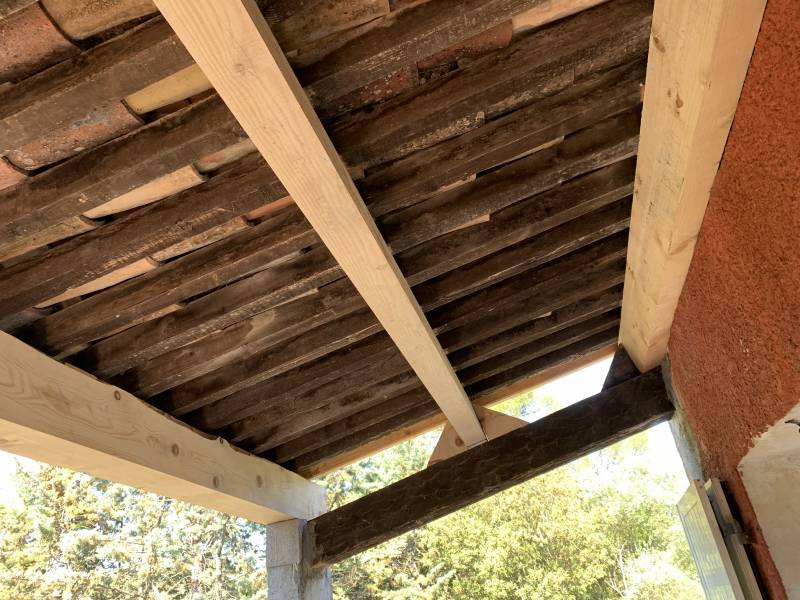 Remplacement charpente bois pourri Le Luc 83
