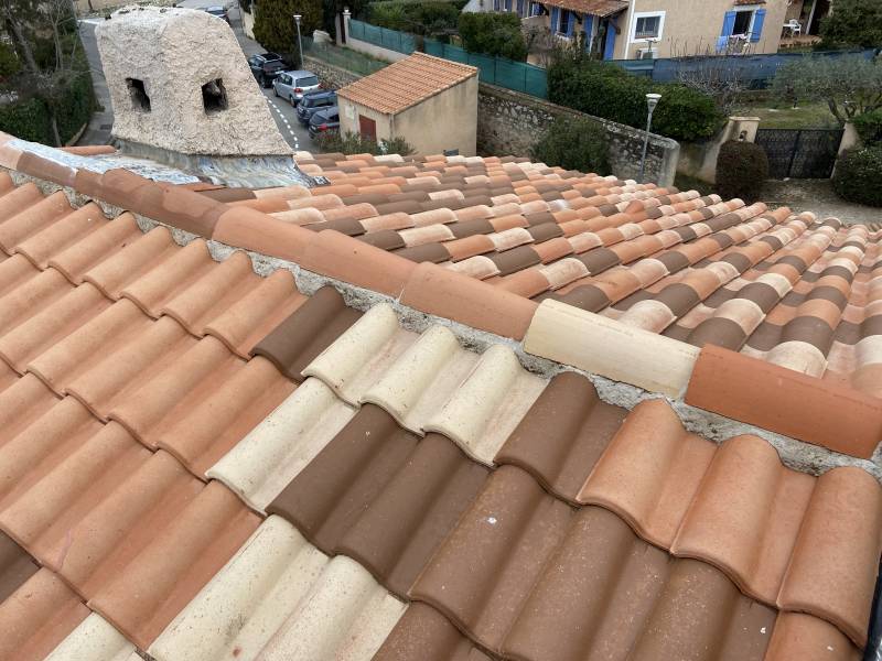 expert en pose de faîtage maçonné pour une toiture solide et étanche