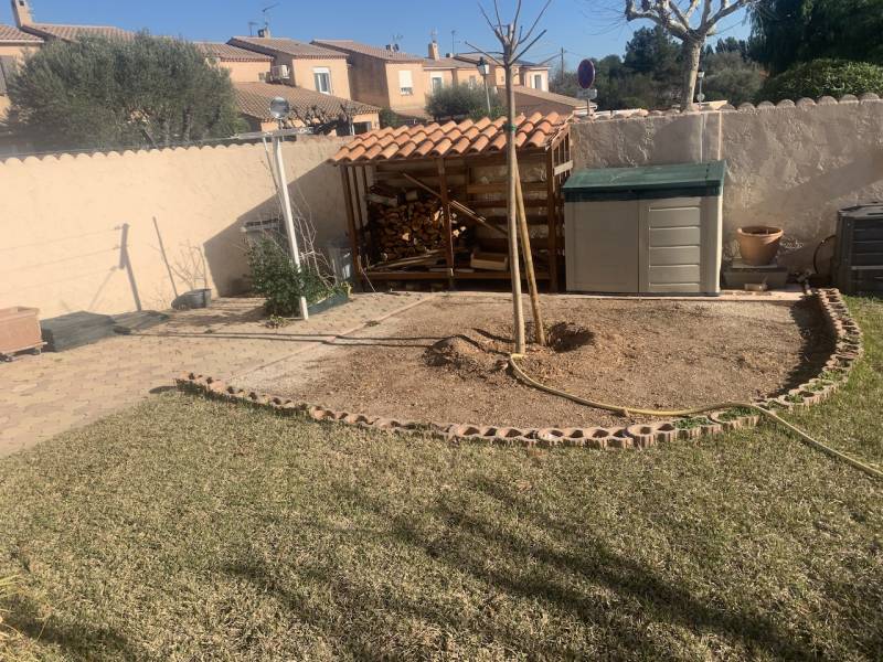 chantier avant la pose de pavé autobloquant à Fréjus