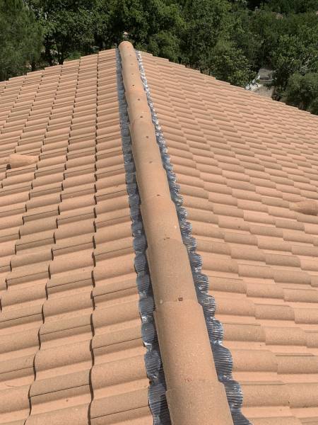 étanchéifier une toiture par un couvreur à Sanary-sur-Mer