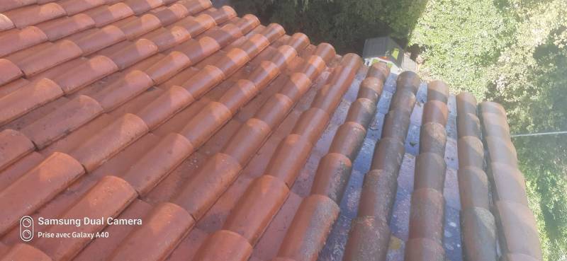 Simplifiez l’entretien de votre toiture grâce à un traitement hydrofuge sans film à Saint-Raphaël : moins de mousses, plus de tranquillité